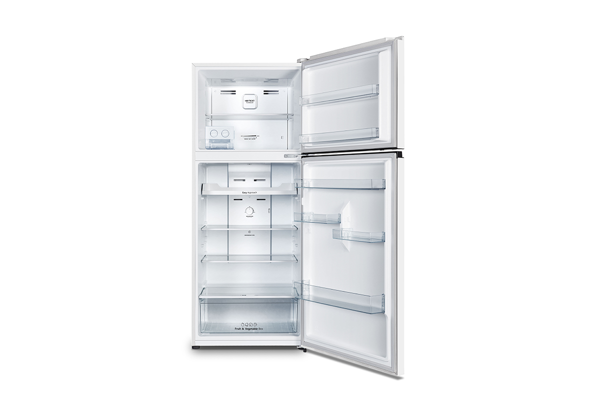 Απεικονίζεται το ψυγείο ανοιχτό.